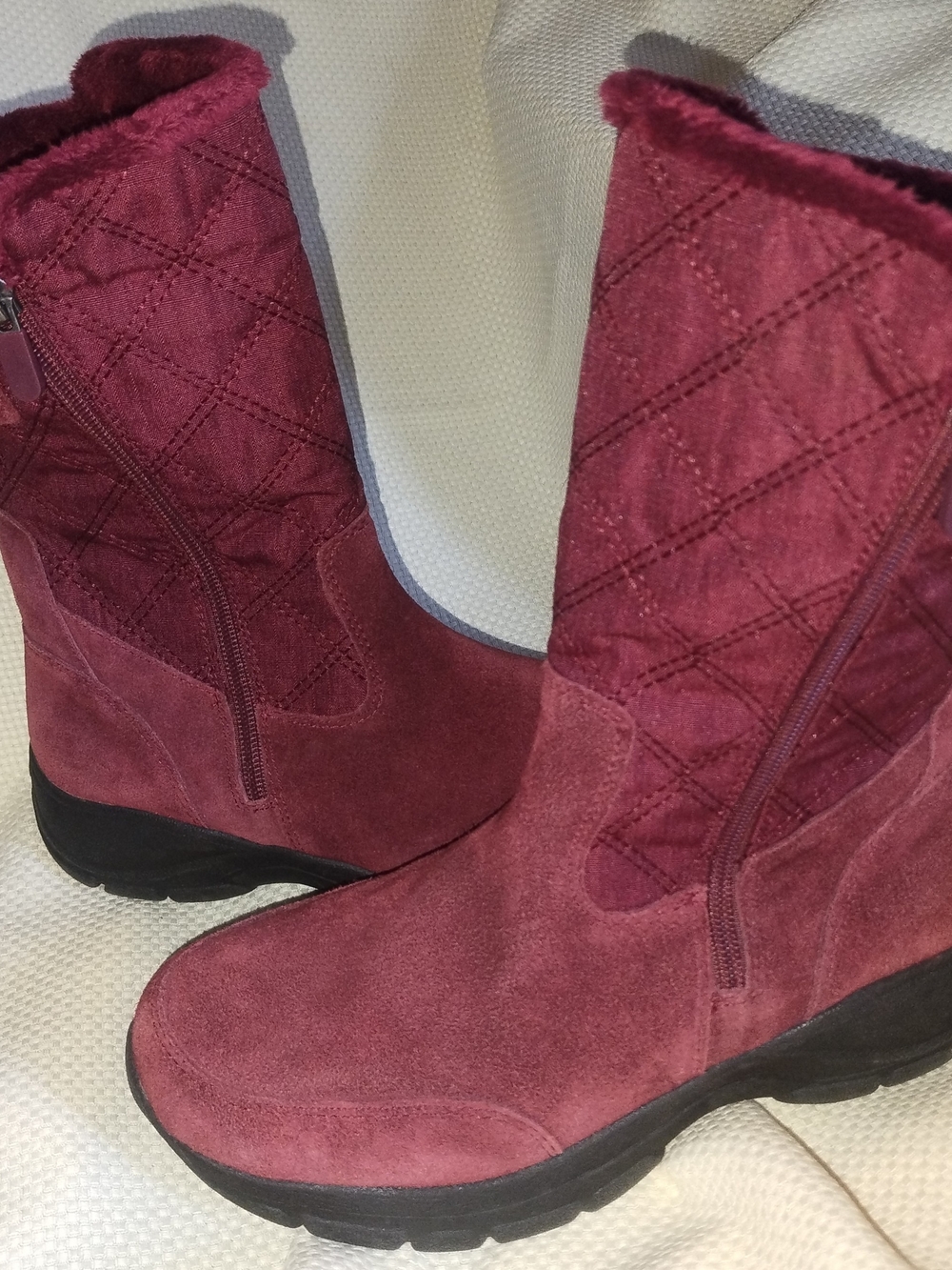 Lands' End Size 7 Burgundy Winter Boots